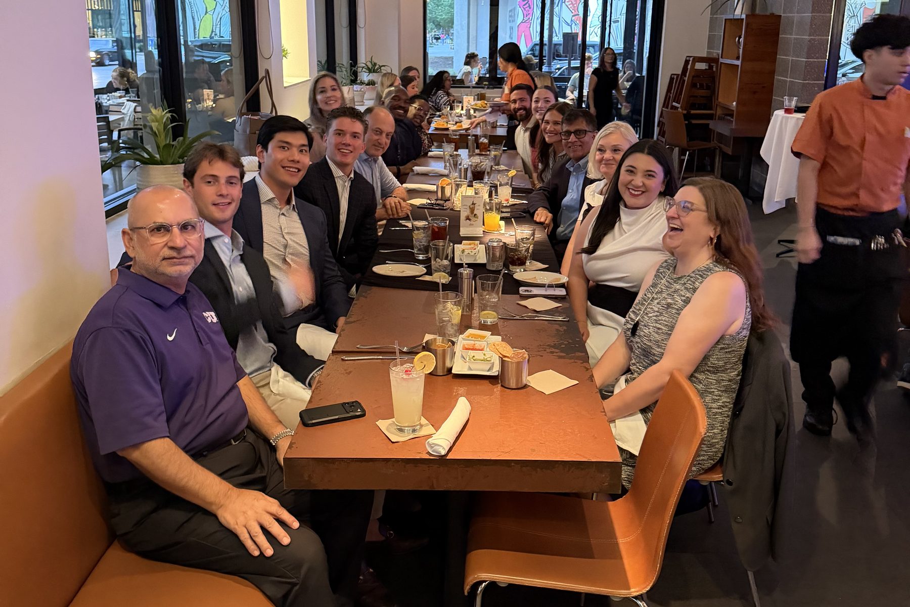 N.A.I.L. members at dinner with Neeley faculty and industry guests